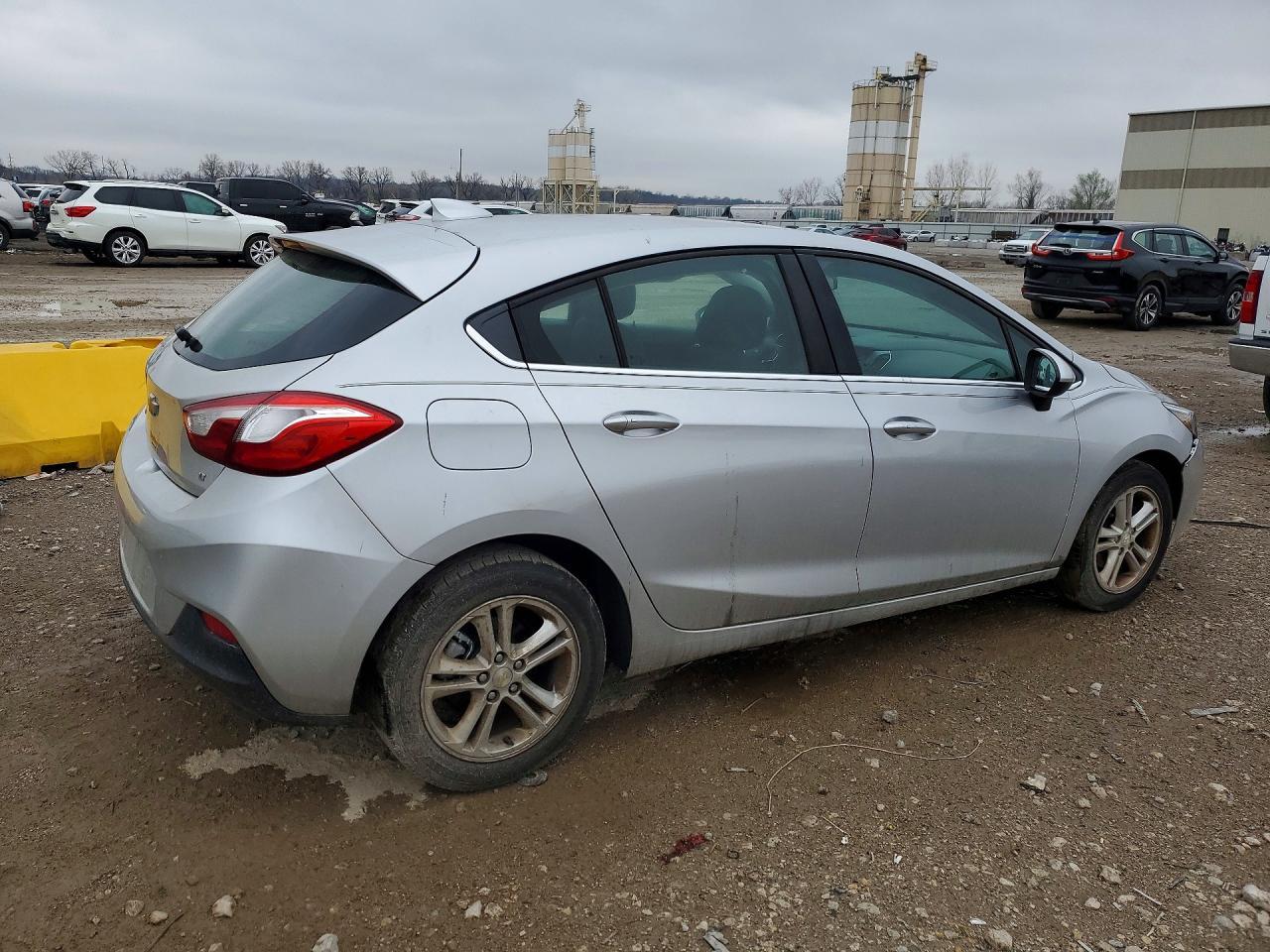 2018 Chevrolet Cruze Lt - Фото 3