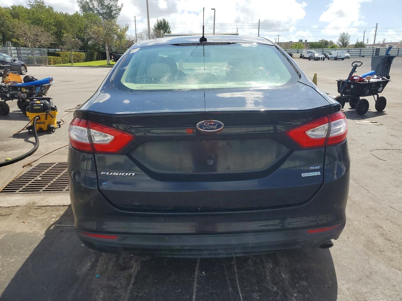 2016 Ford Fusion Se - Фото 6