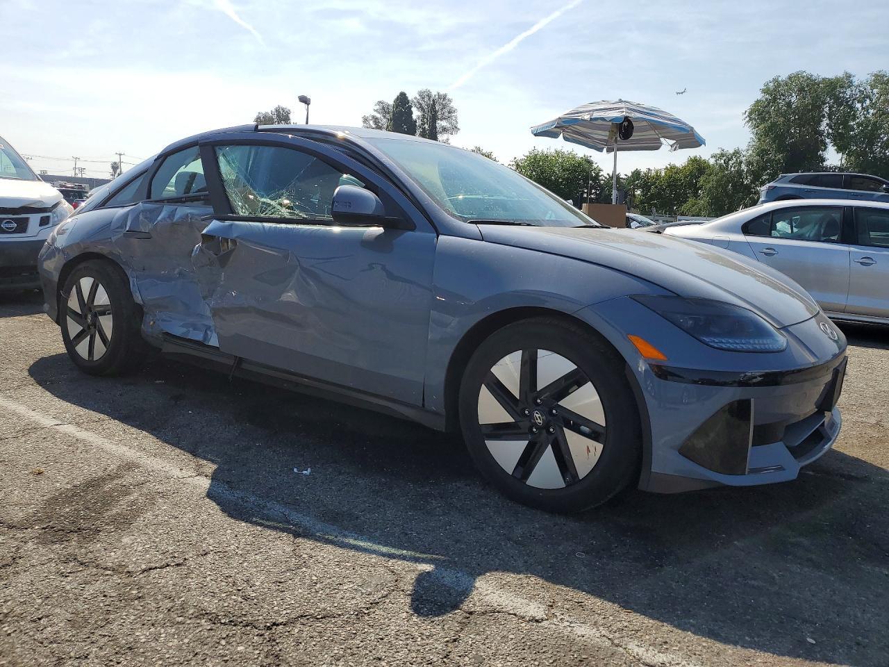 2025 Hyundai Ioniq 6 Se - Image 4
