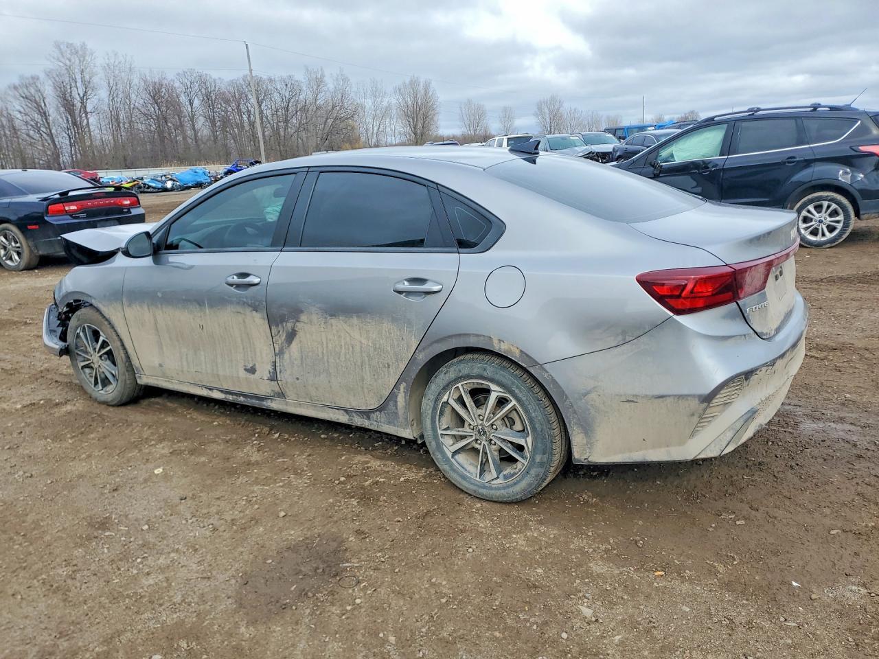 2023 Kia Forte Lxs - Image 2