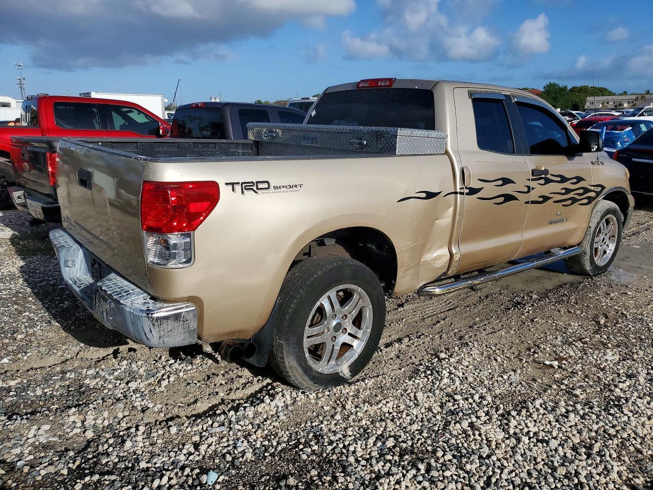 2010 Toyota Tundra Double Cab Sr5 - Фото 3