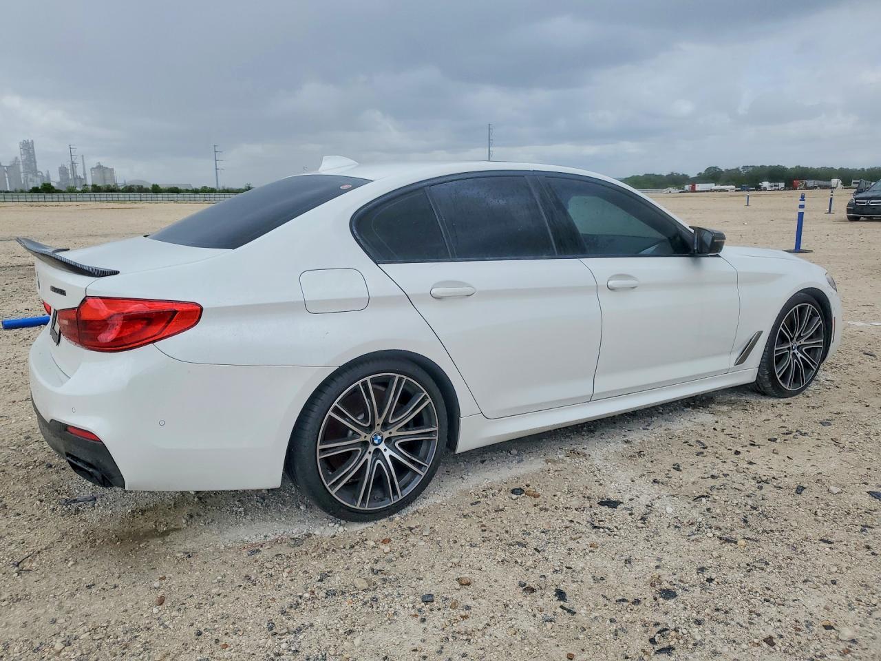 2020 BMW M550Xi - Image 3