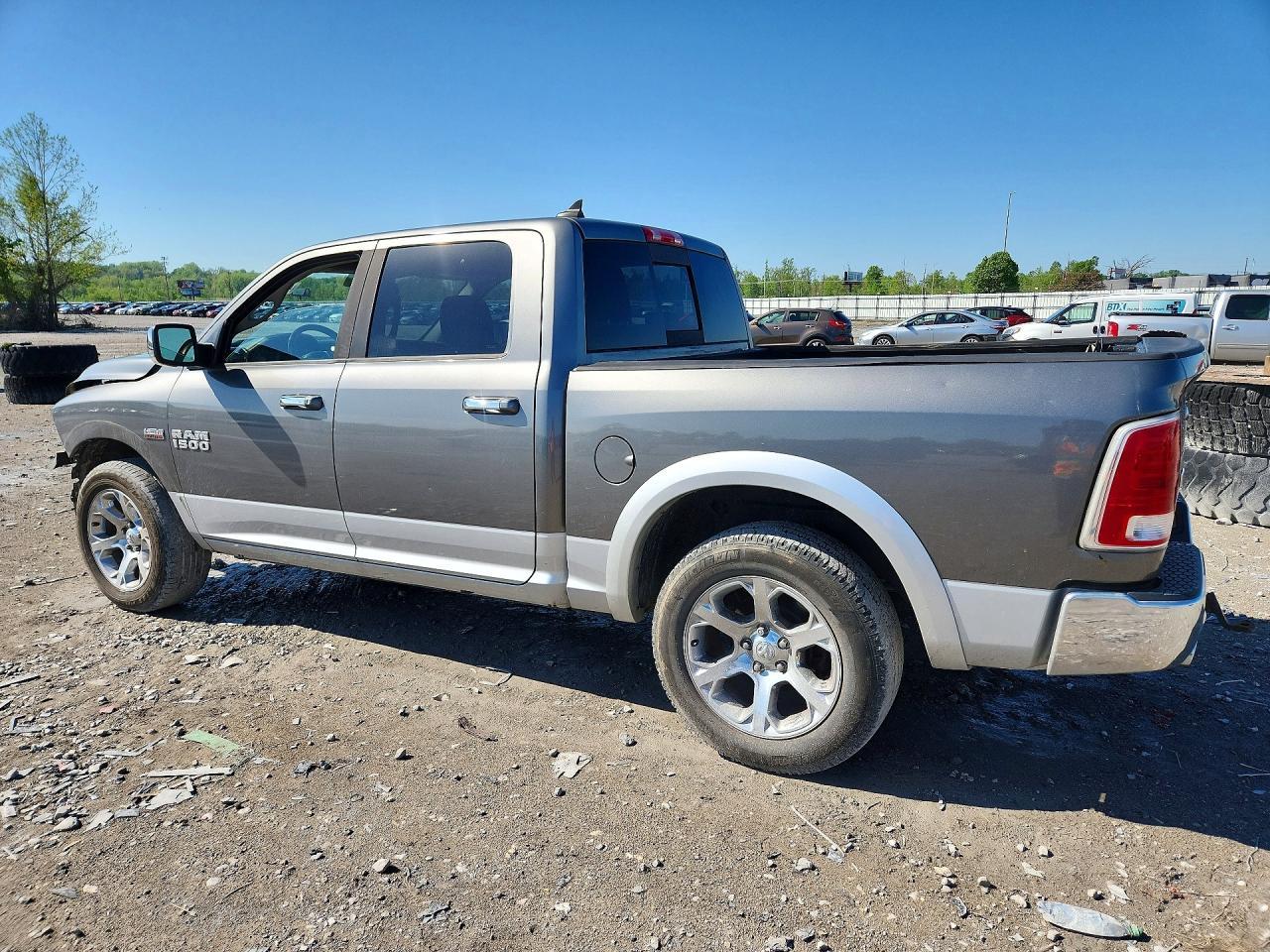 2013 Ram 1500 Laramie - Фото 2