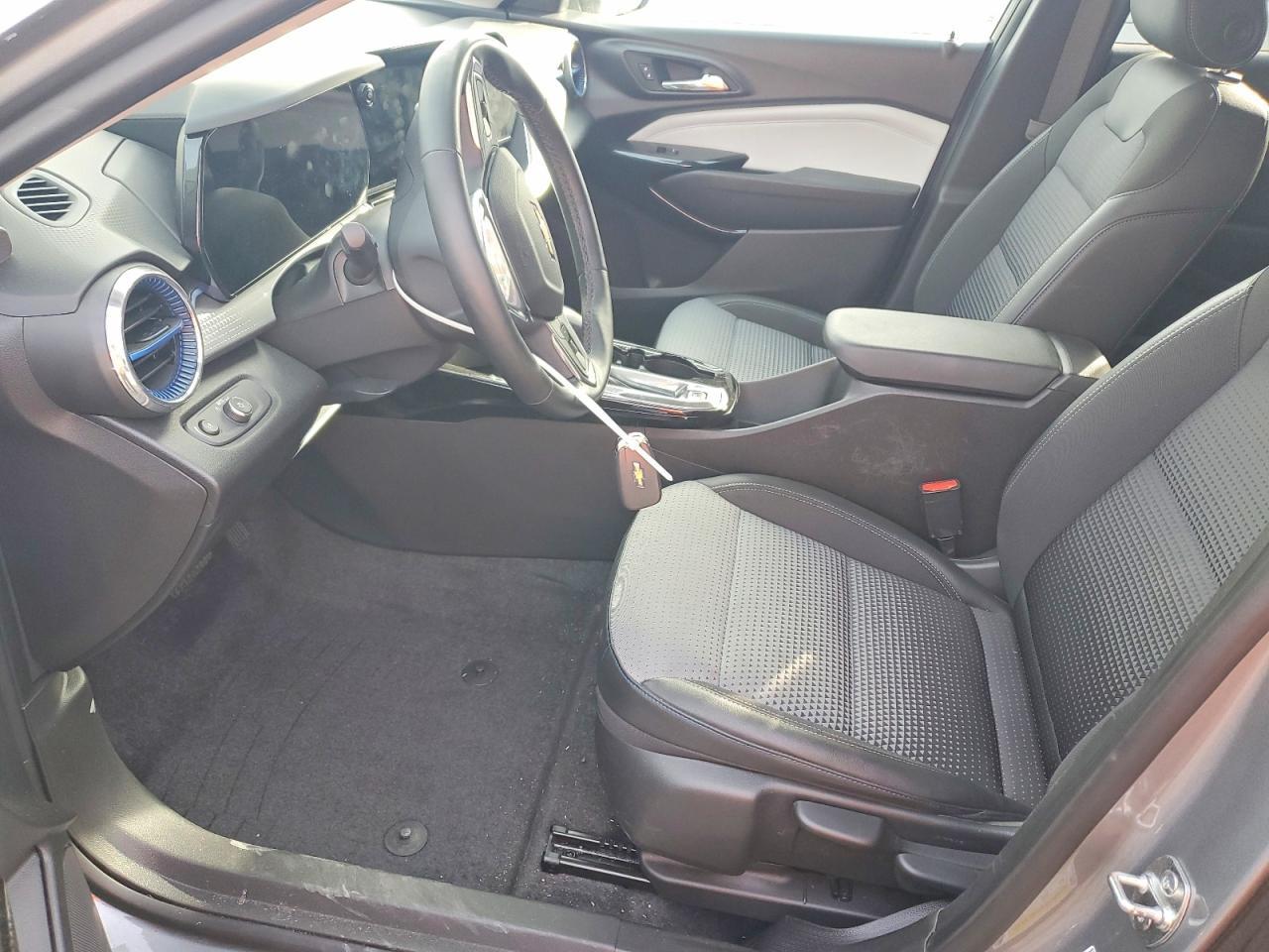2025 Chevrolet Trax 1Lt - Фото 7