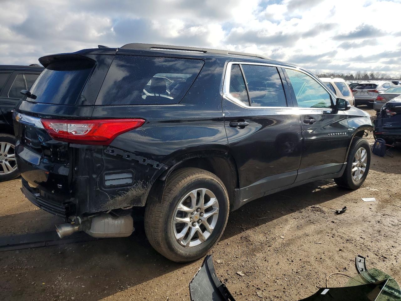 2020 Chevrolet Traverse Lt - Image 3