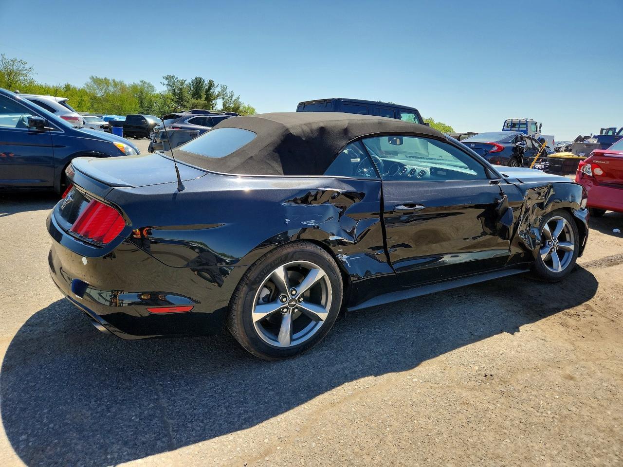 2015 Ford Mustang - Фото 3