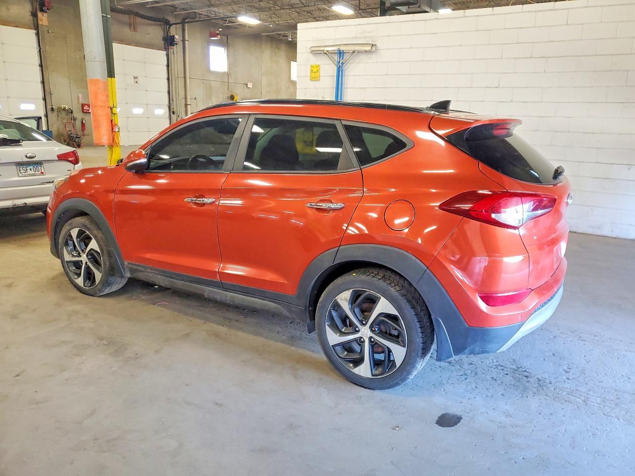 2016 Hyundai Tucson Limited - Фото 2