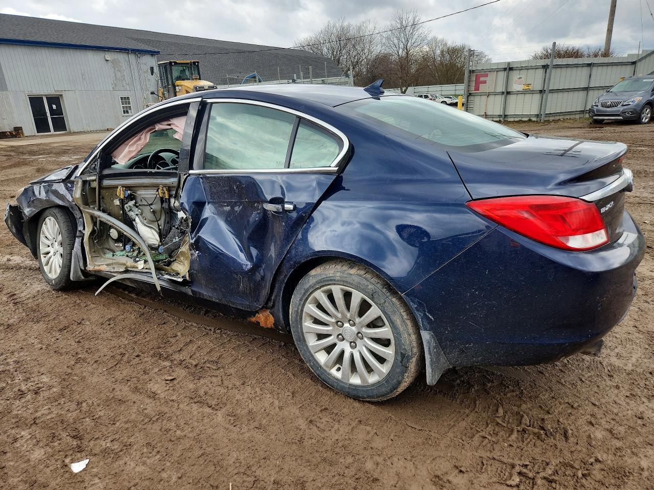 2012 Buick Regal - Фото 2