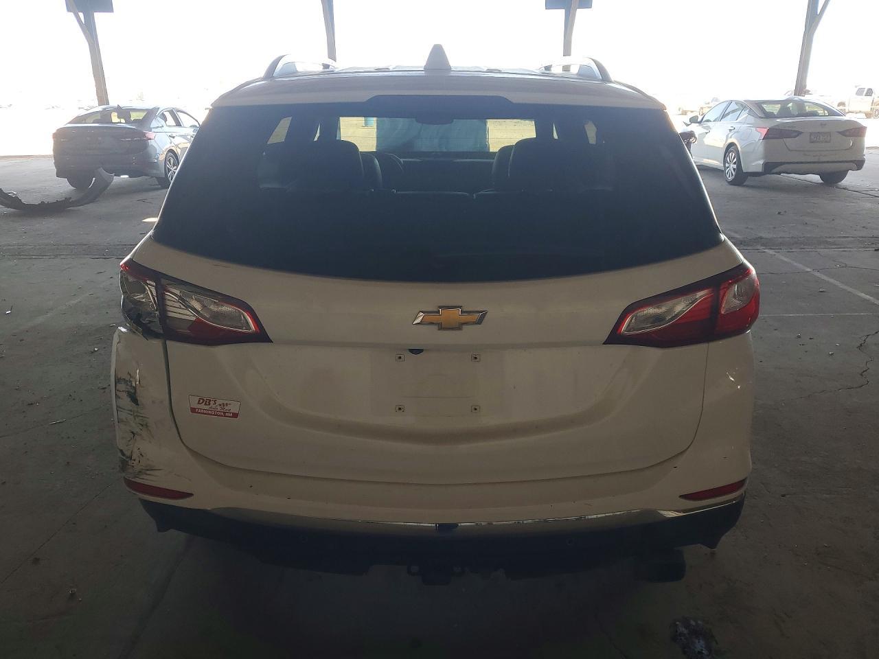 2020 Chevrolet Equinox Premier - Image 6
