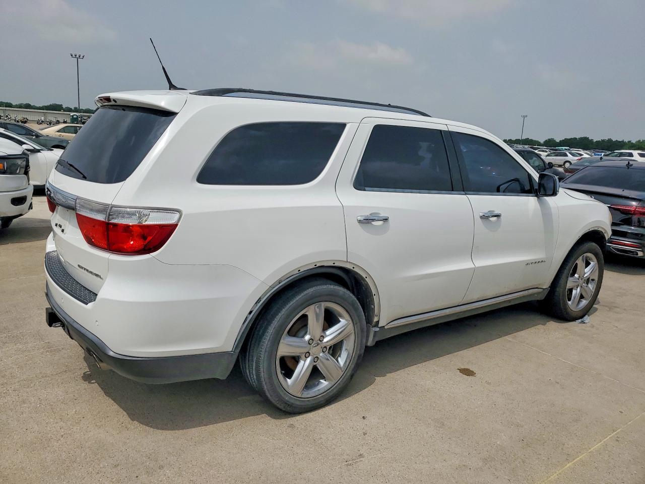 2013 Dodge Durango Citadel - Image 3