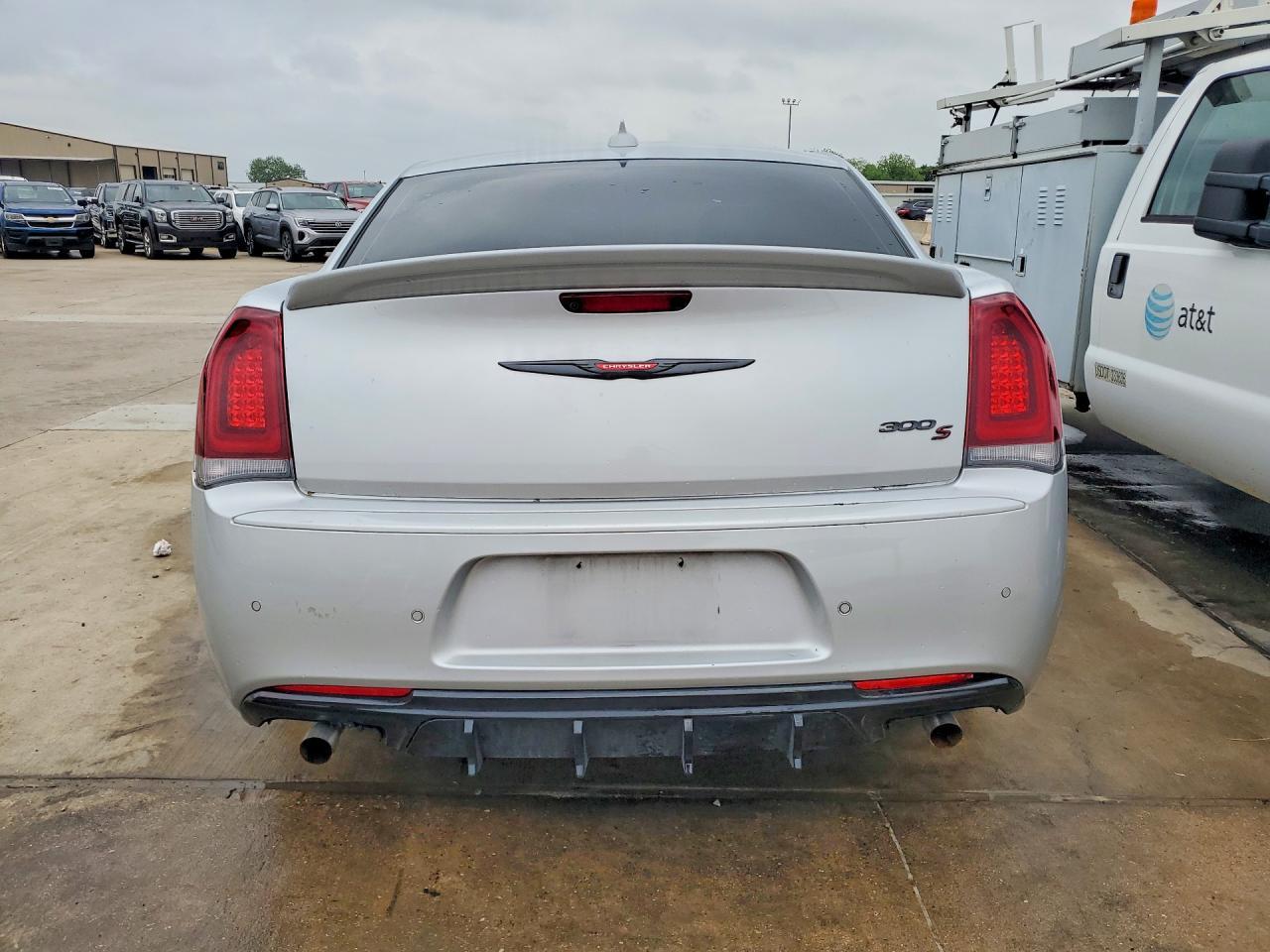 2022 Chrysler 300 S - Фото 6