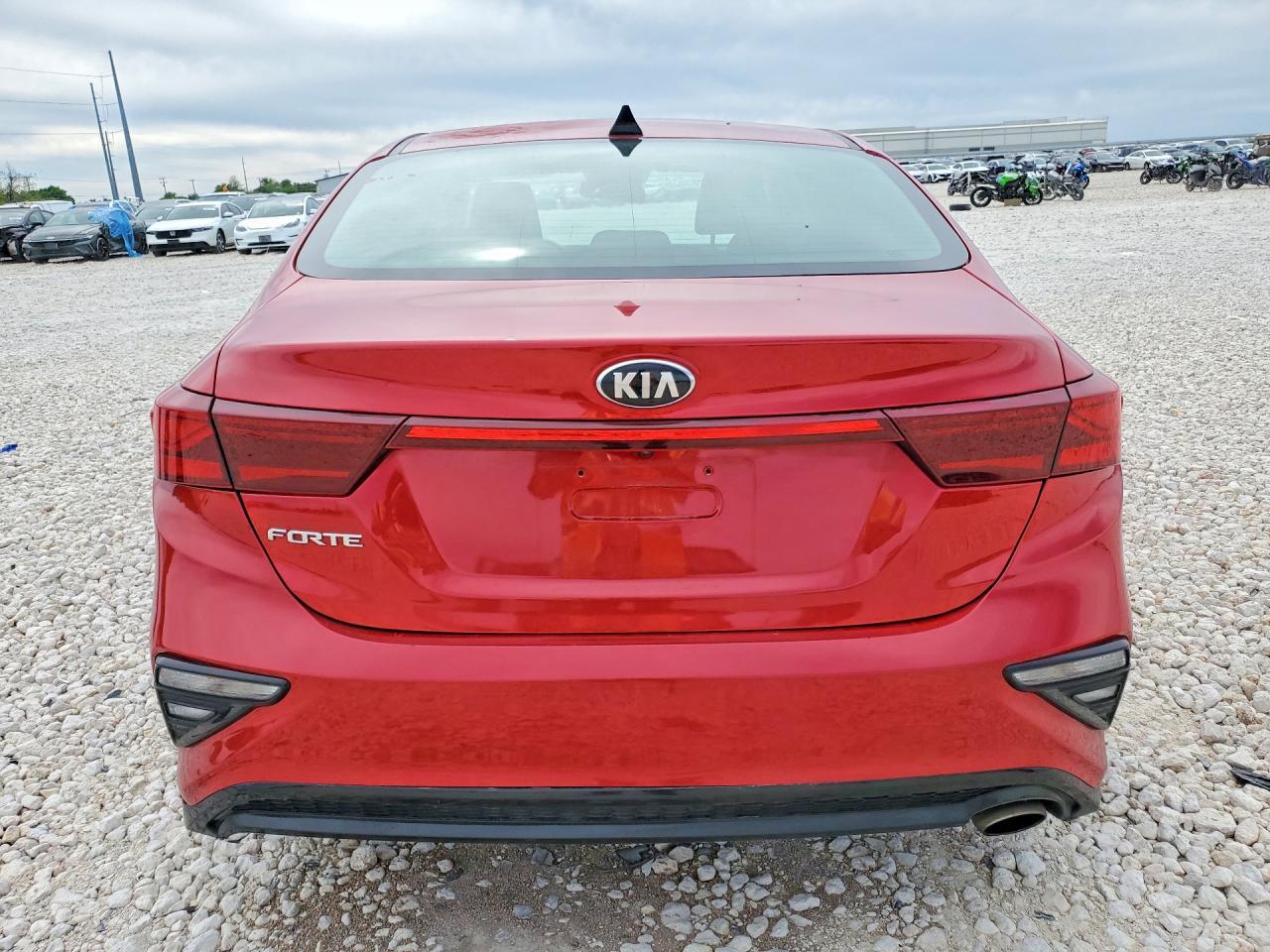 2020 Kia Forte Lxs - Фото 6