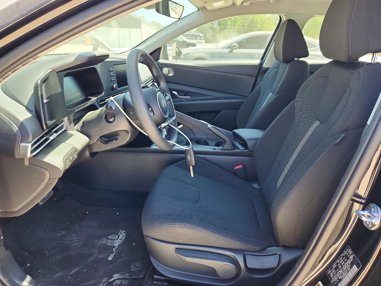 2026 Hyundai Elantra Se - Фото 7