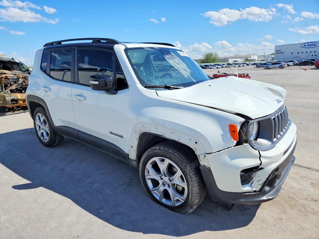 2023 Jeep Renegade Limited - Image 4