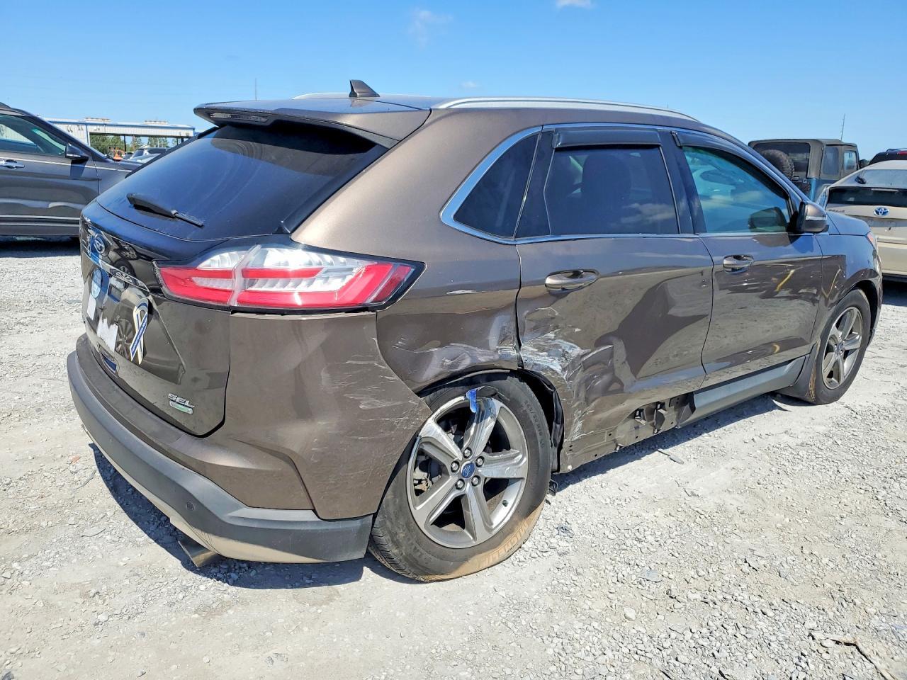 2019 Ford Edge Sel - Фото 3