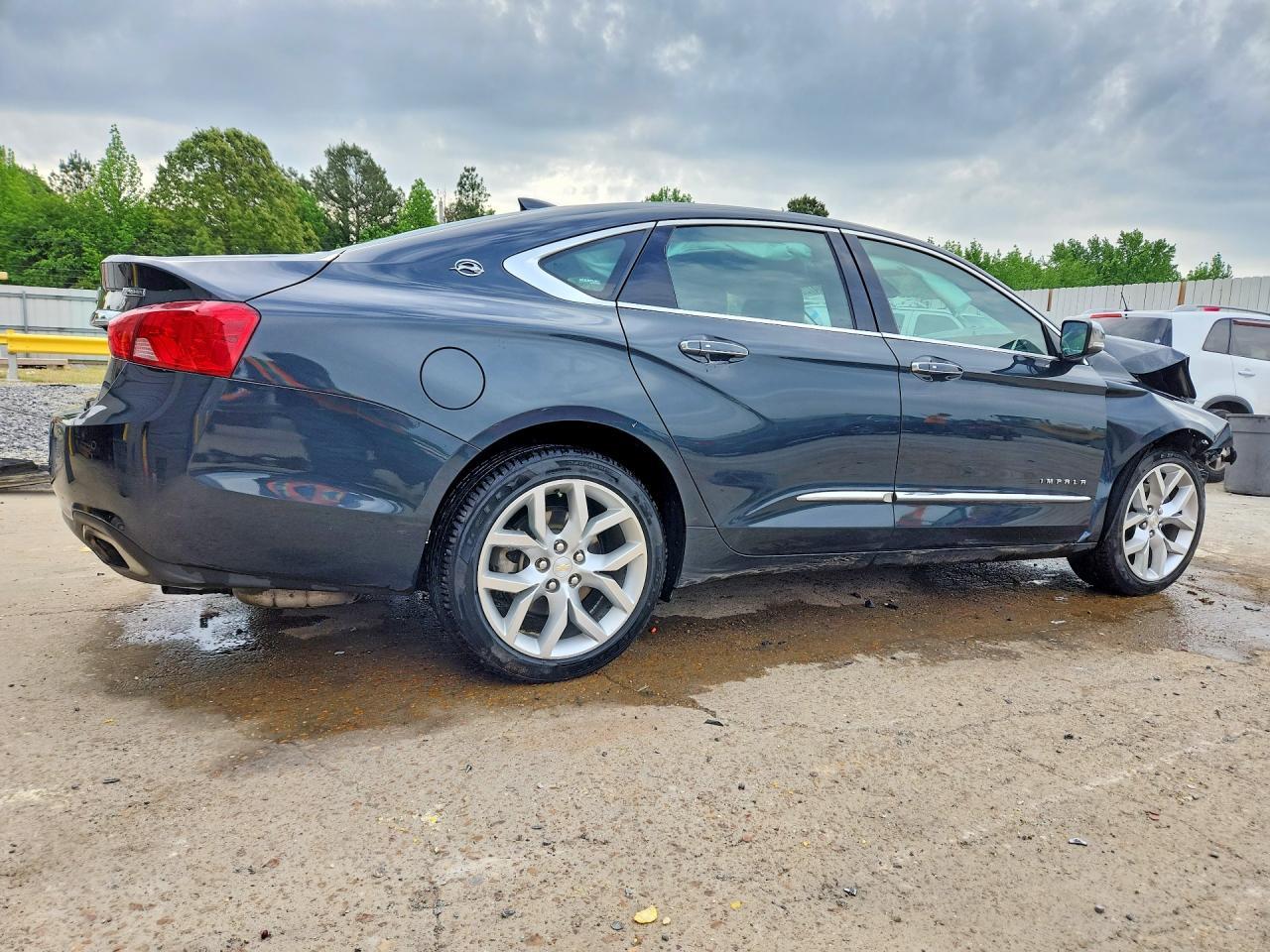 2018 Chevrolet Impala Premier - Image 3