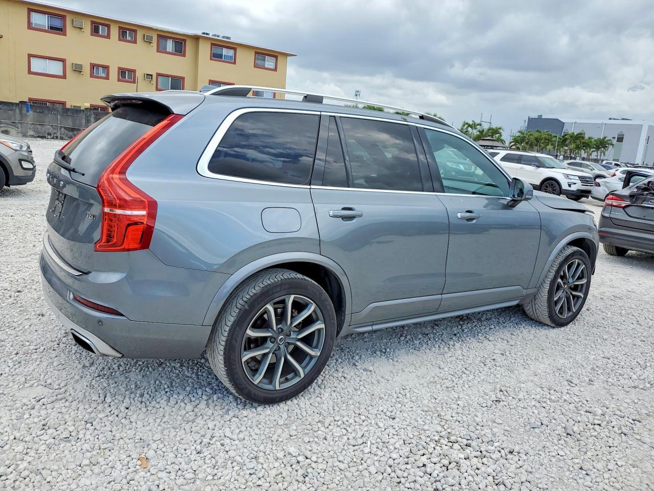 2017 Volvo Xc90 T6 - Image 3