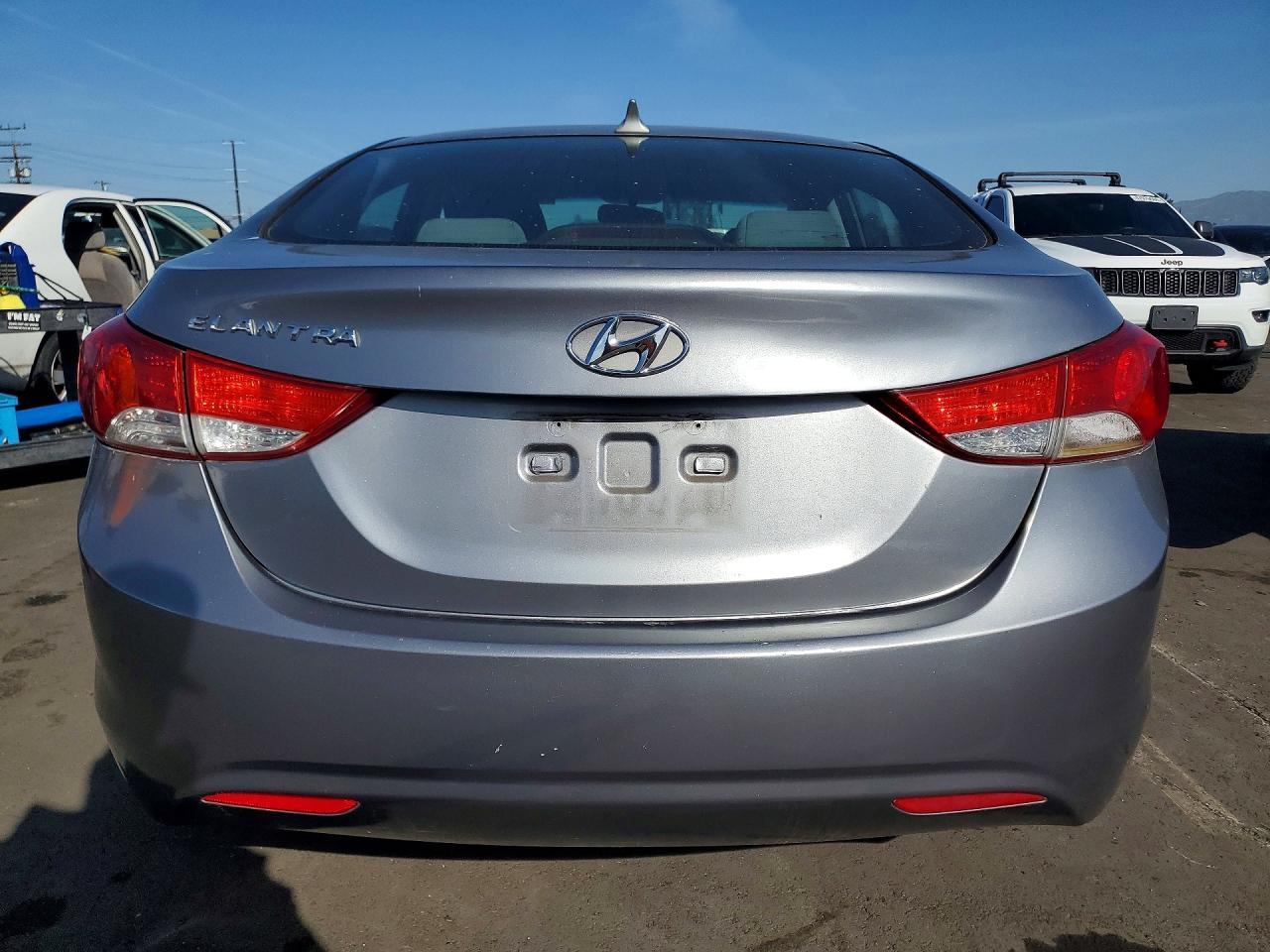 2013 Hyundai Elantra Gls - Фото 6