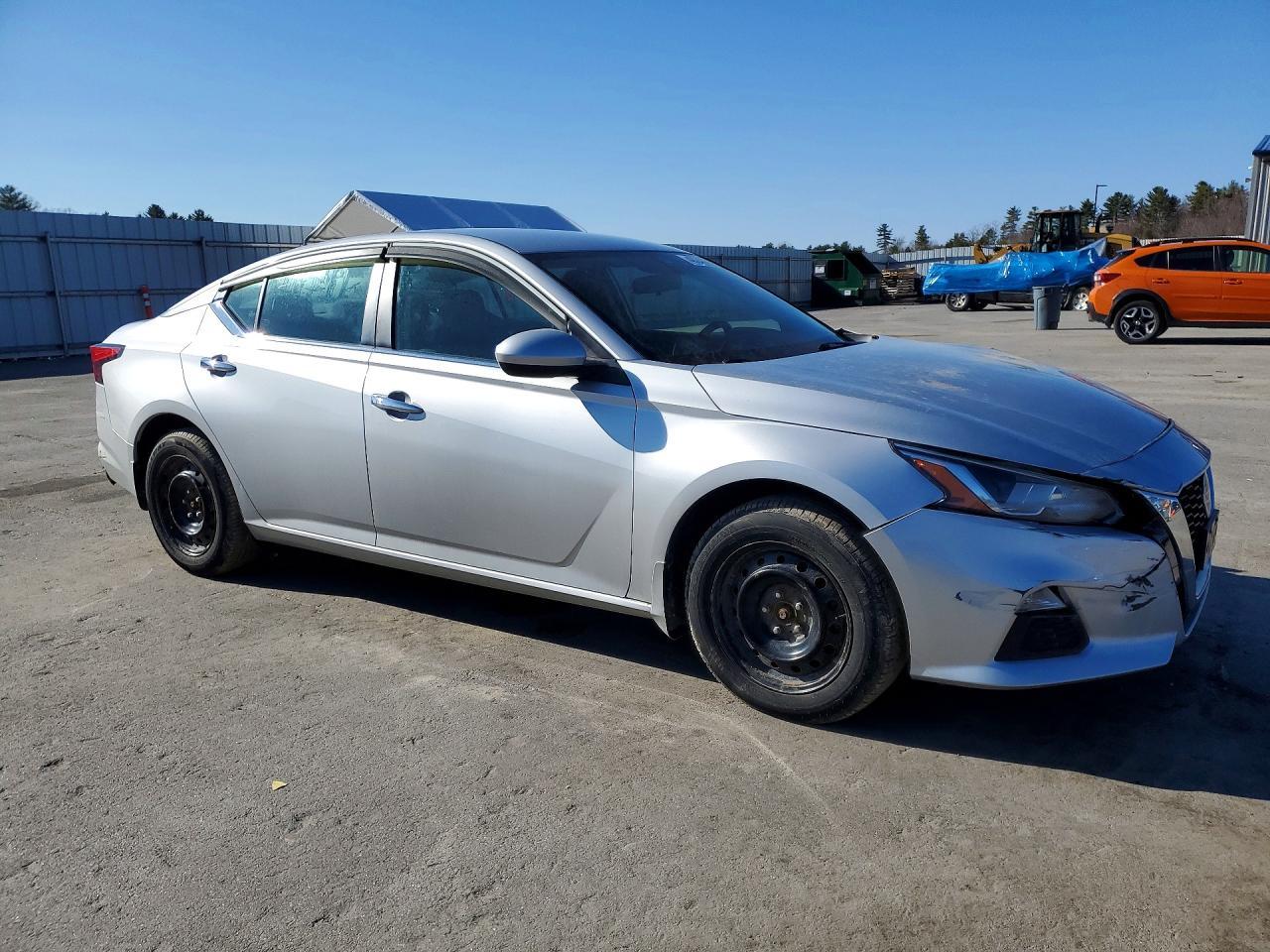 2019 Nissan Altima S - Фото 4