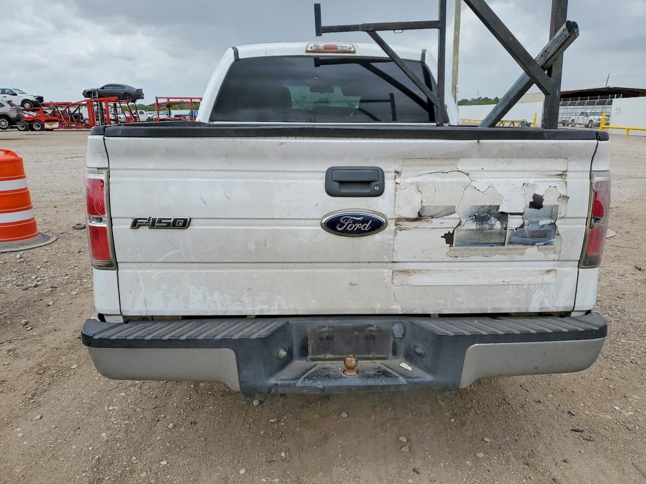 2010 Ford F150 Supercrew - Image 6