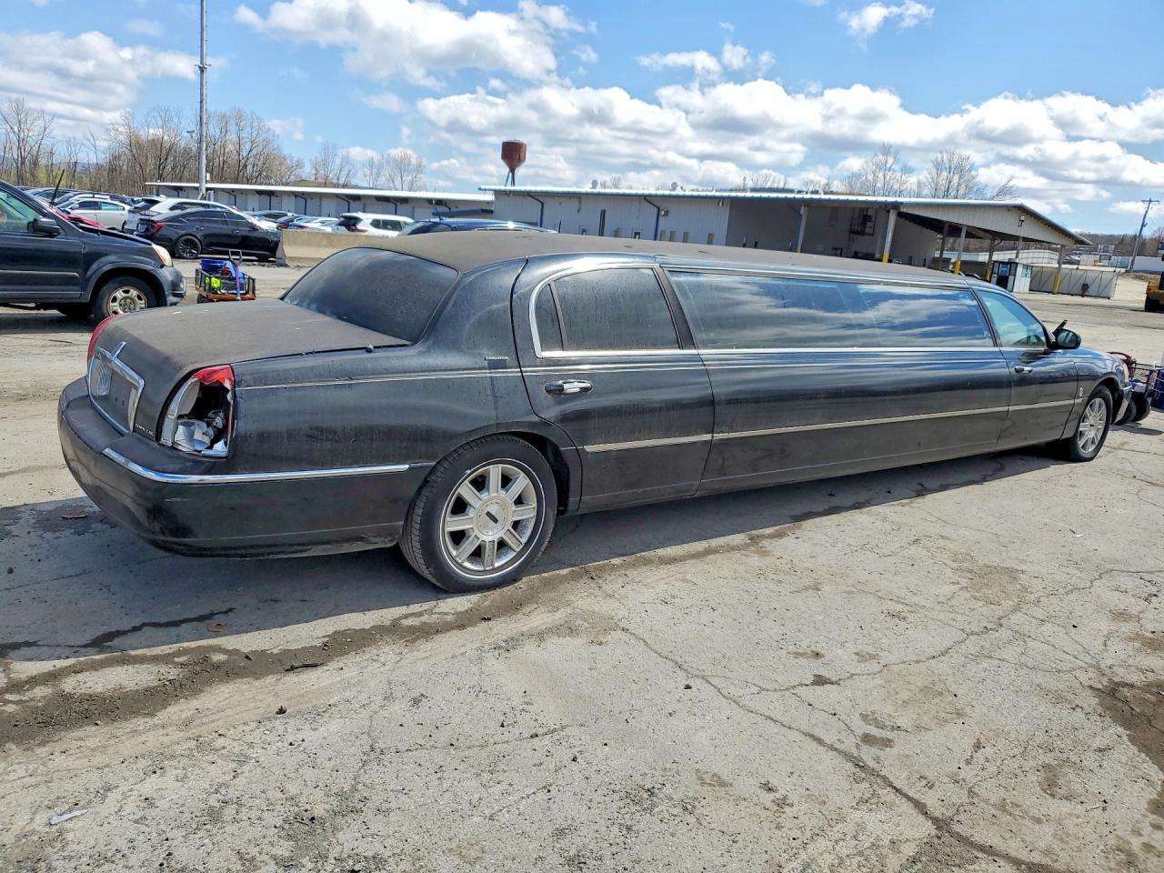 2007 Lincoln Town Car Executive - Фото 3