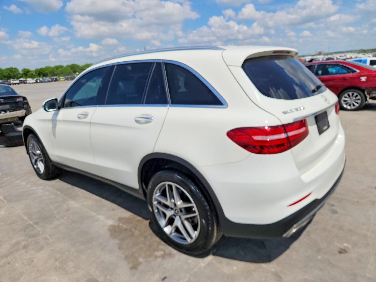 2019 Mercedes-Benz Glc - Фото 2