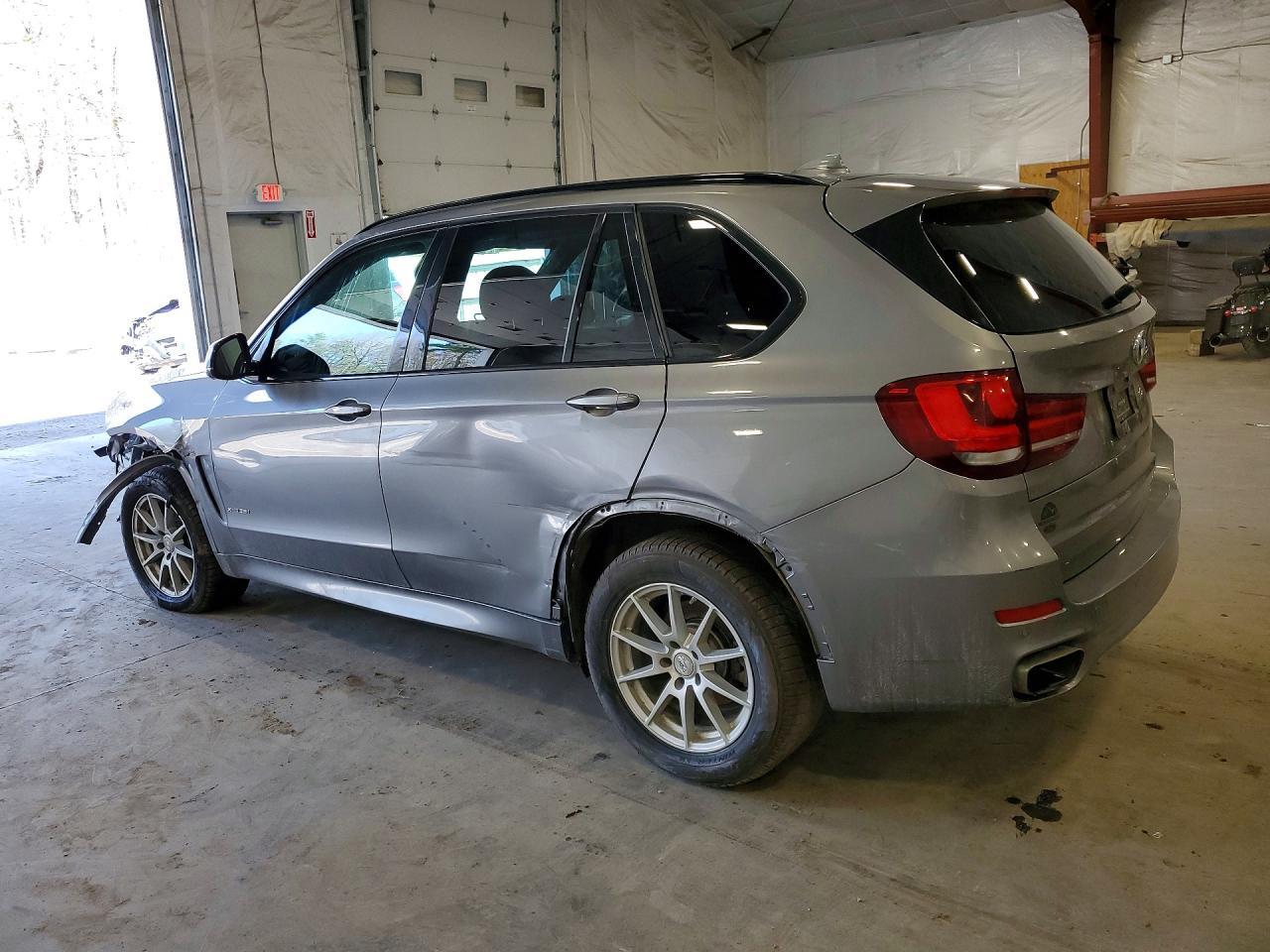 2017 BMW X5 xDrive35I - Фото 2