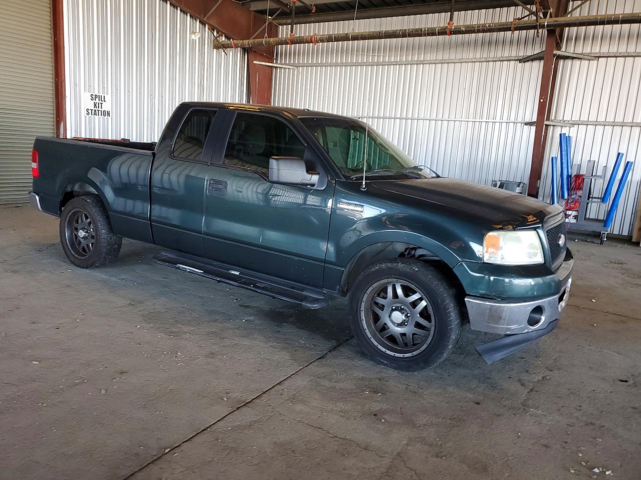 2006 Ford F150 - Image 4