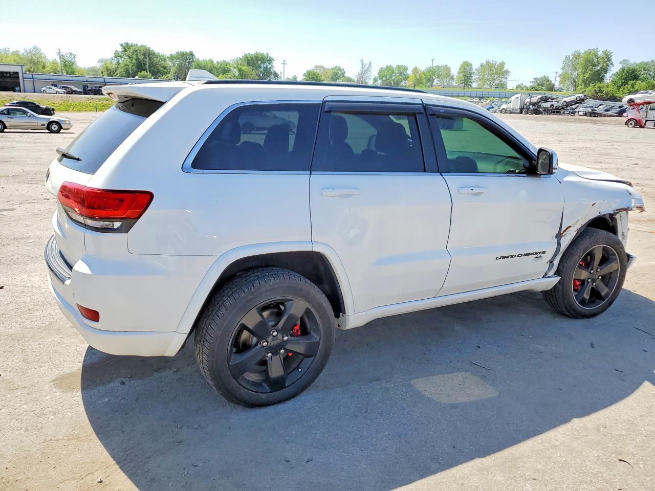 2015 Jeep Grand Cherokee Laredo - Фото 3