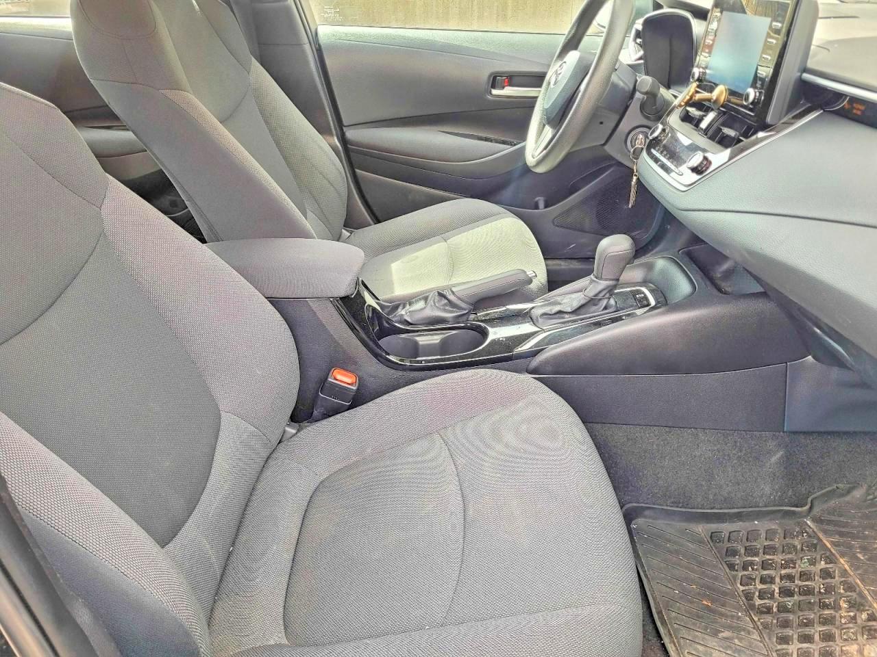 2020 Toyota Corolla Le - Фото 5