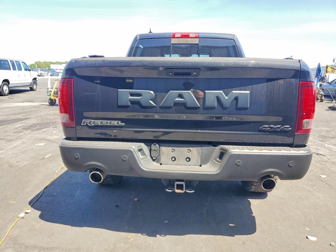 2018 Ram 1500 Rebel - Фото 6