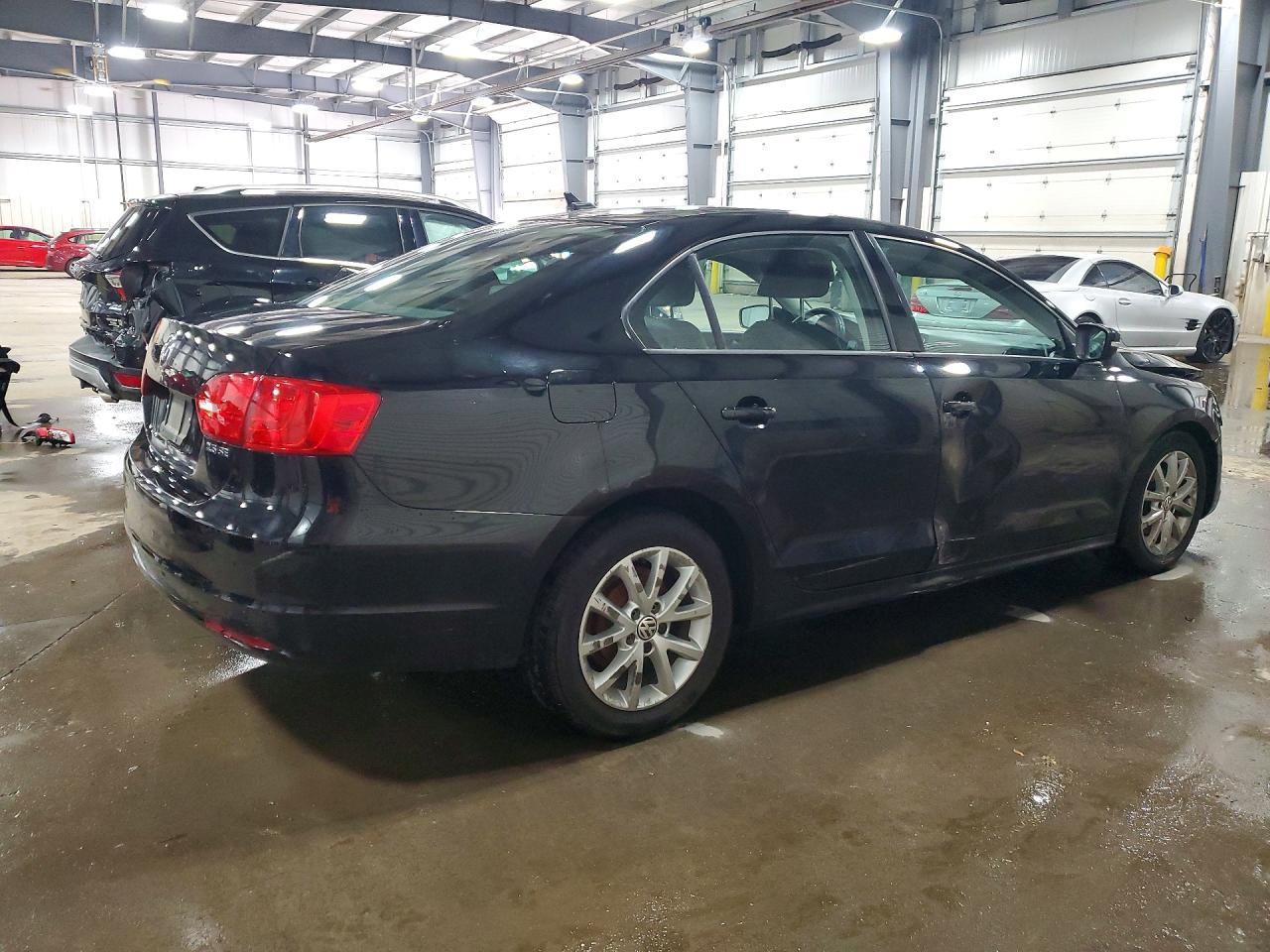 2012 Volkswagen Jetta Se - Image 3