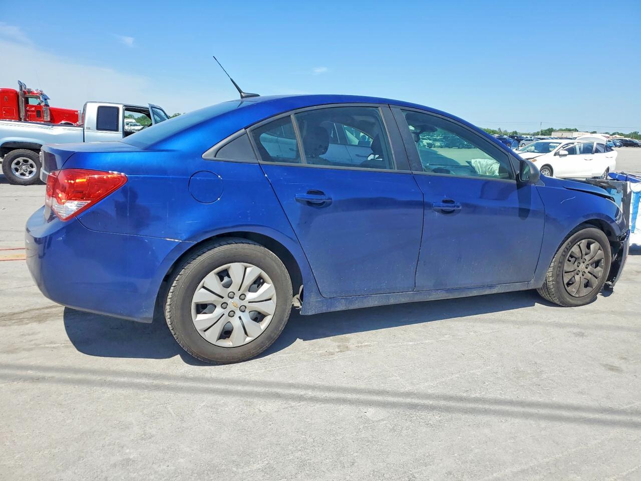 2013 Chevrolet Cruze Ls - Фото 3