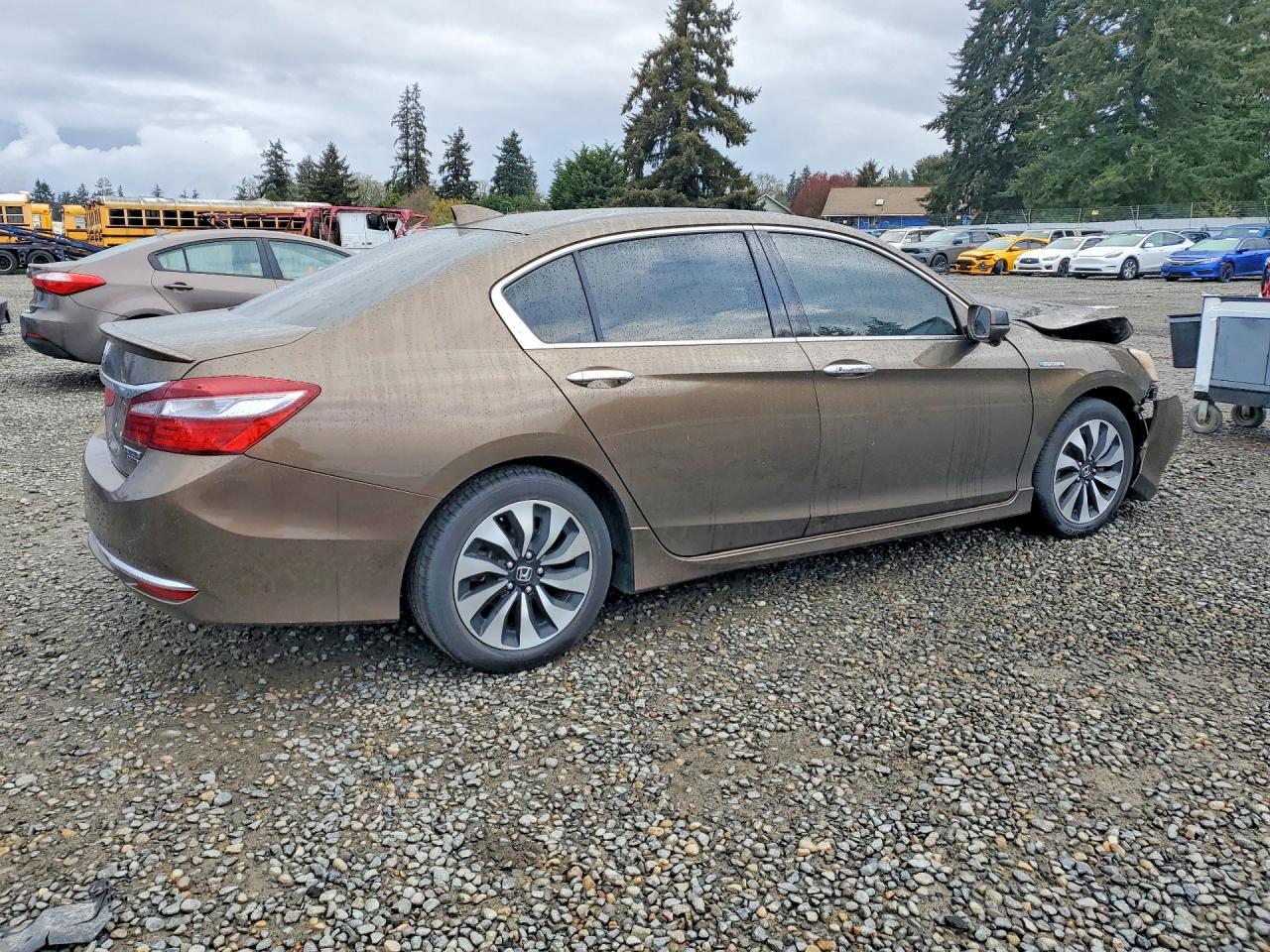 2017 Honda Accord Touring Hybrid - Фото 3