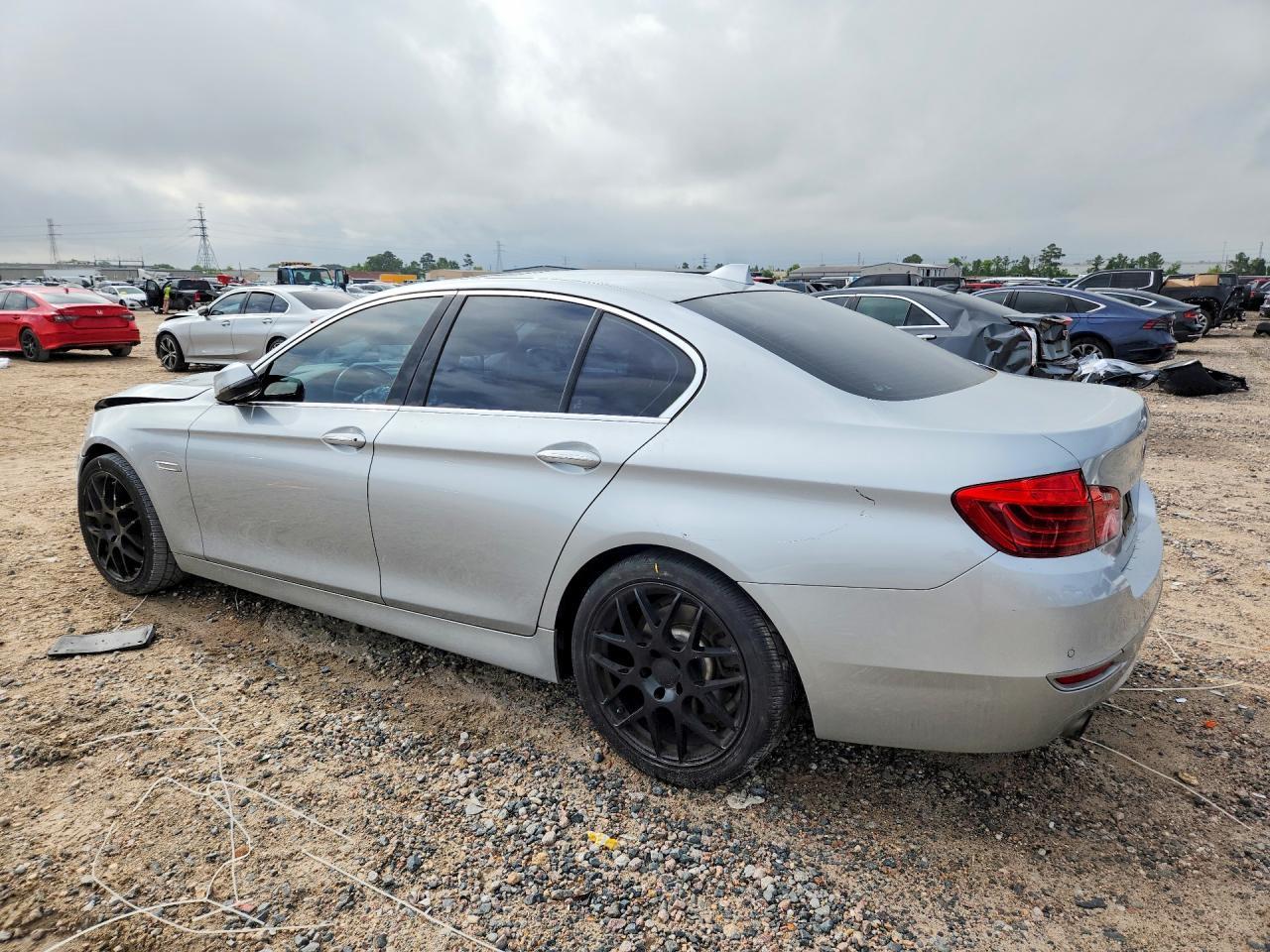 2015 BMW 535 I - Фото 2