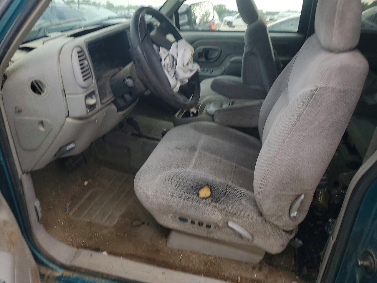 1995 GMC Sierra K1500 - Image 7