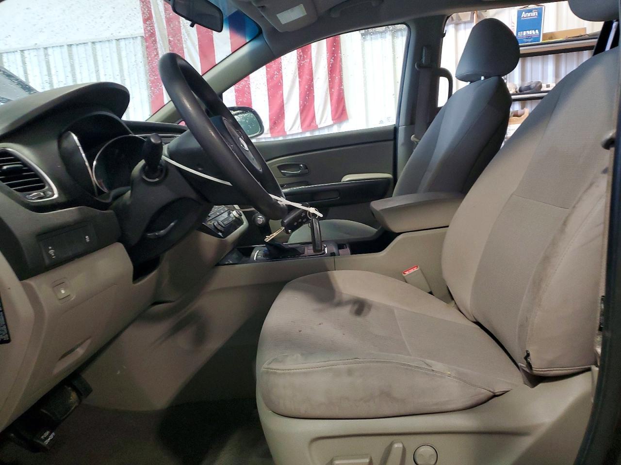 2016 Kia Sedona Lx - Image 7