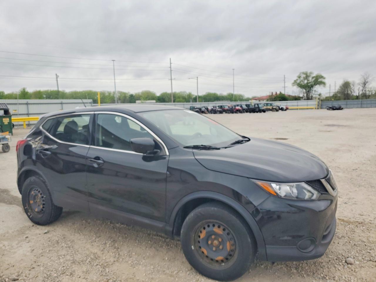 2019 Nissan Rogue Sport S - Фото 4