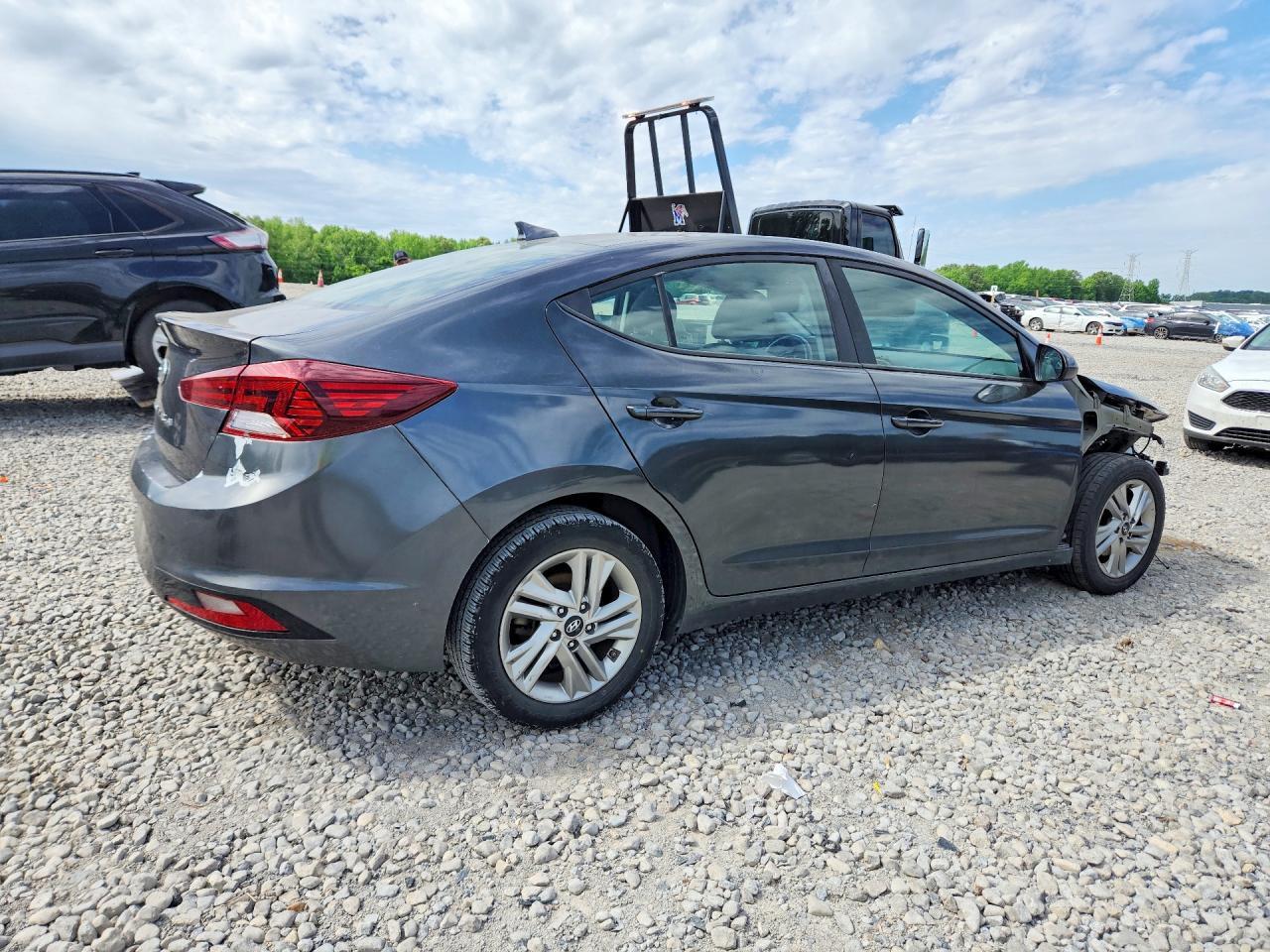 2020 Hyundai Elantra Sel - Фото 3