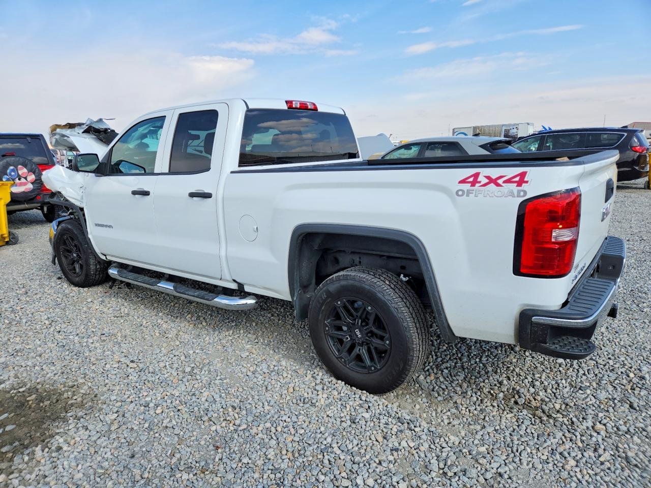 2017 GMC Sierra K1500 - Фото 2
