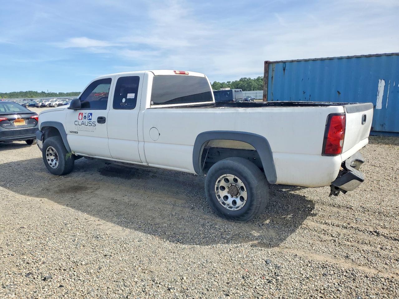 2007 Chevrolet Silverado C2500 Heavy Duty - Фото 2