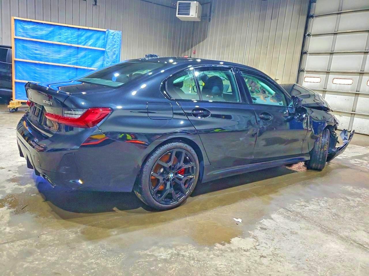 2026 BMW 330Xi - Фото 3