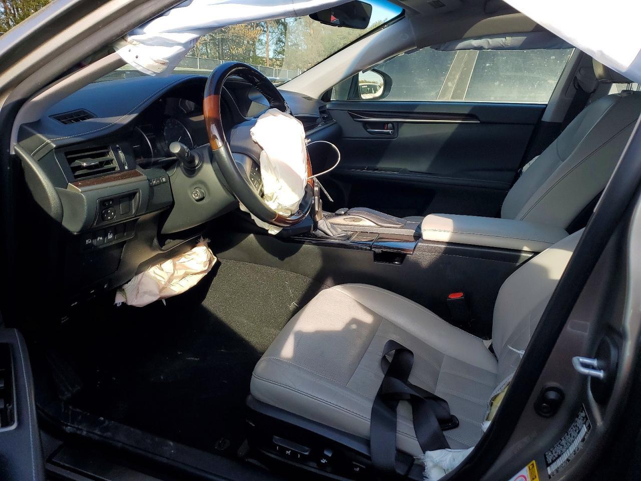 2018 Lexus Es 300H Base - Image 7
