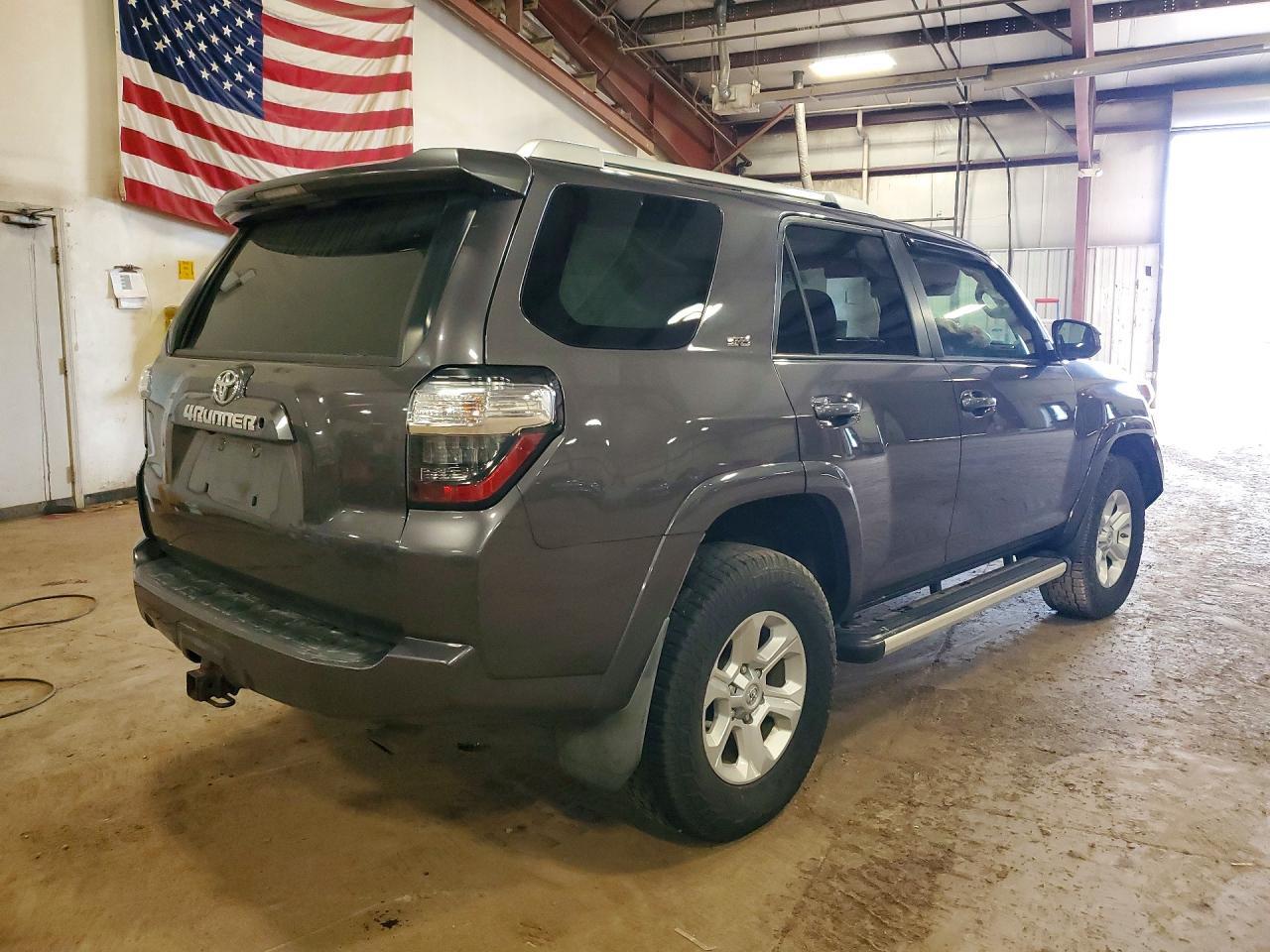 2016 Toyota 4Runner Sr5 - Фото 3