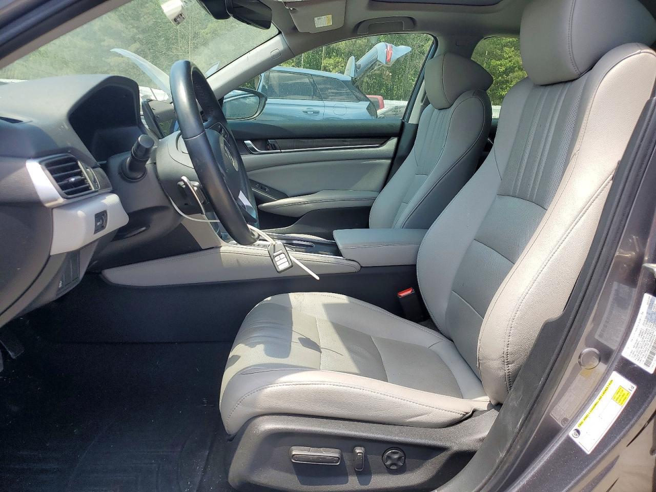 2019 Honda Accord Hybrid Exl - Image 7