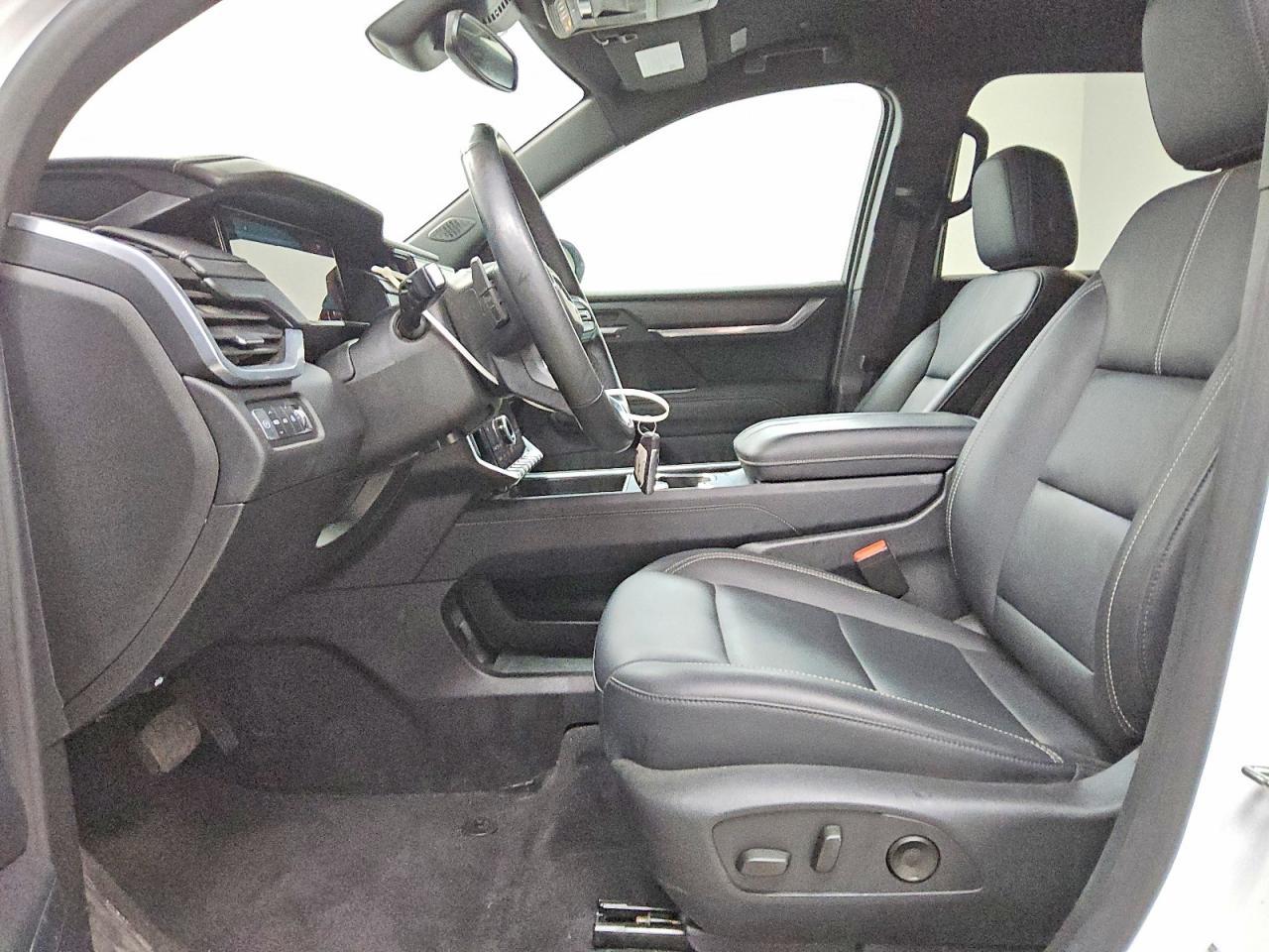 2024 GMC Acadia Uplevel - Image 7