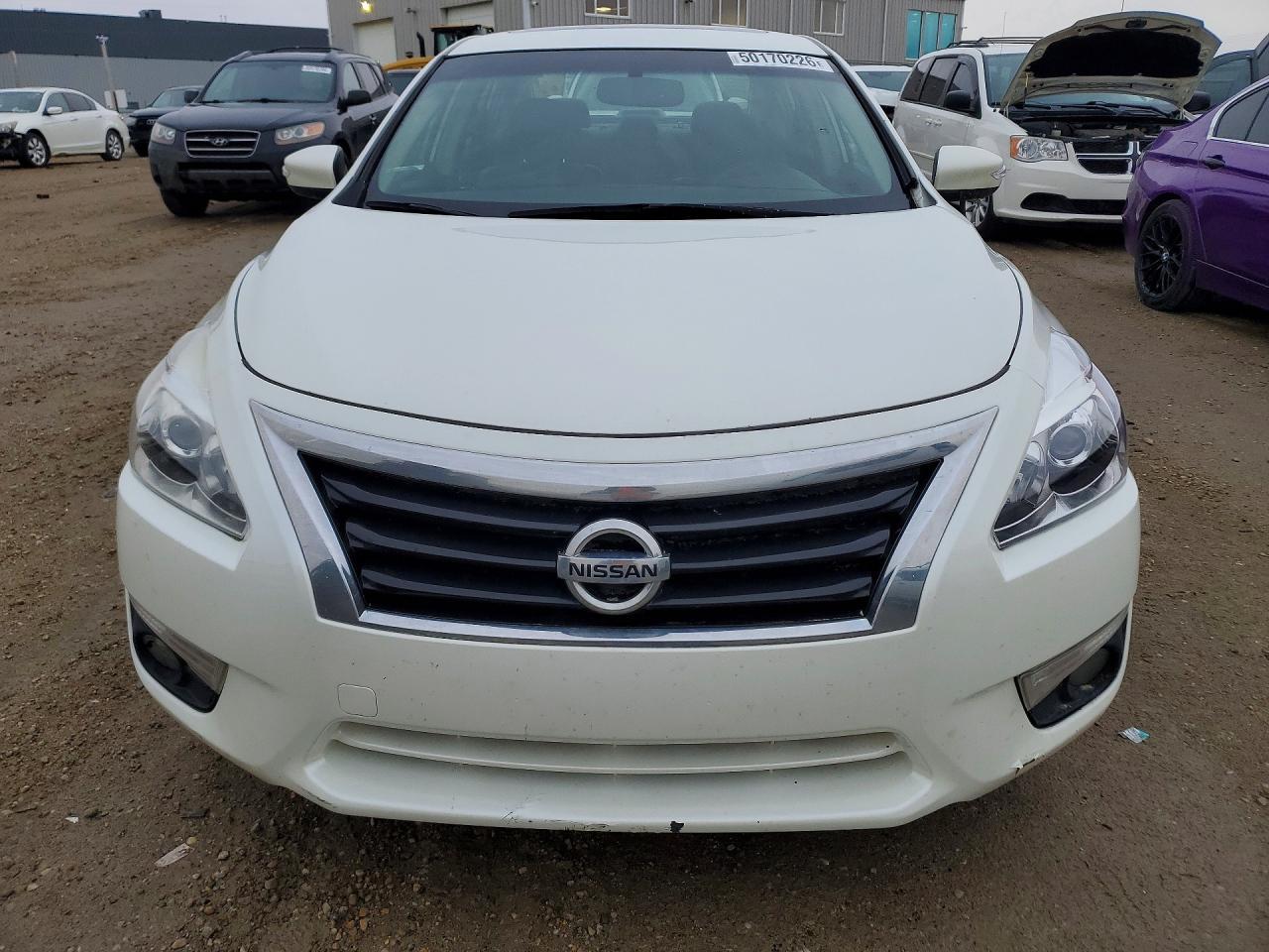 2013 Nissan Altima 2.5 S 4Dr - Image 5