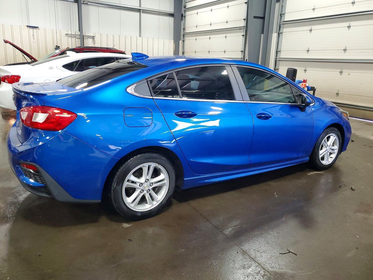 2016 Chevrolet Cruze Lt - Image 3