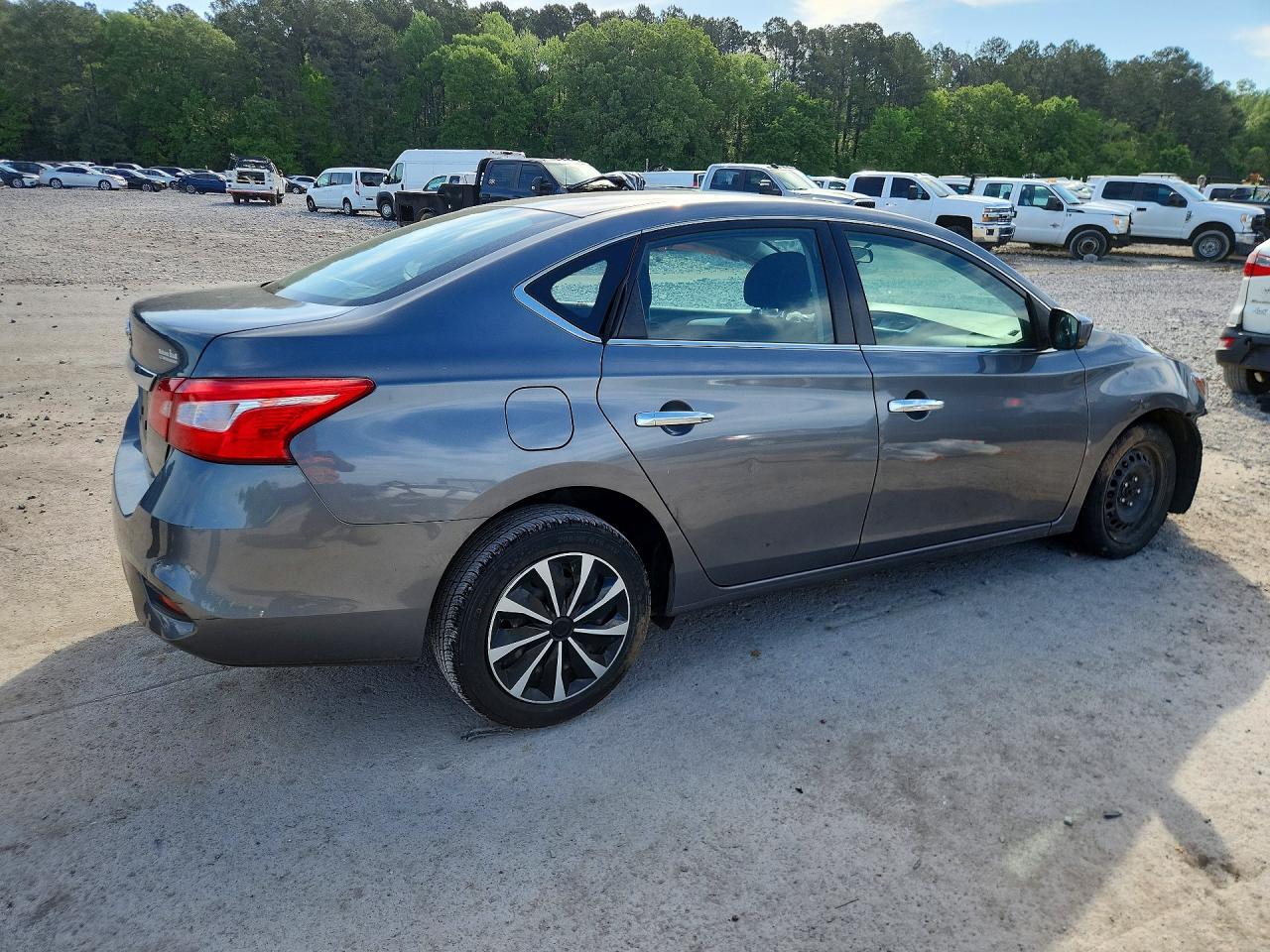 2017 Nissan Sentra S - Фото 3