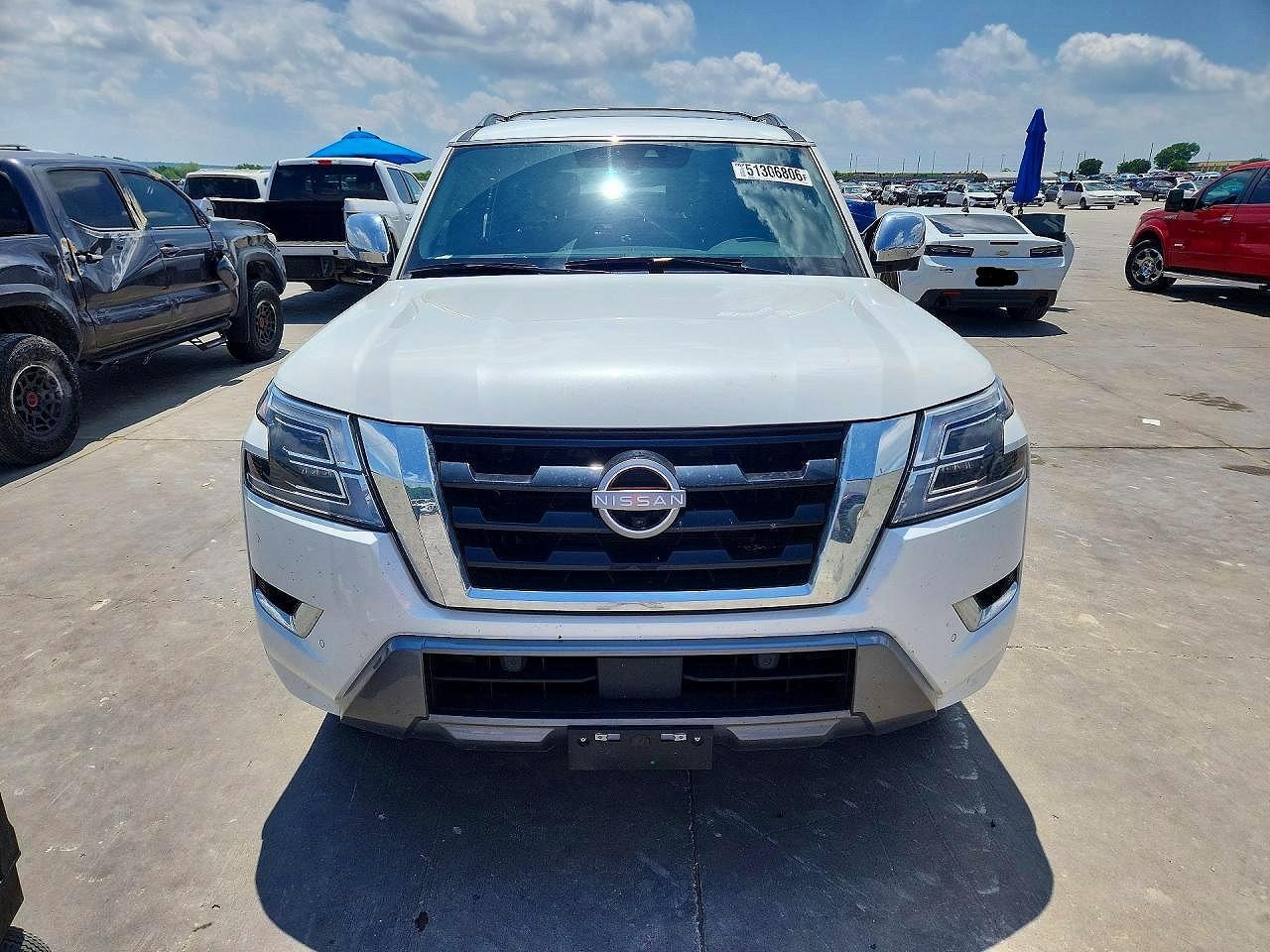 2024 Nissan Armada Platinum - Image 5